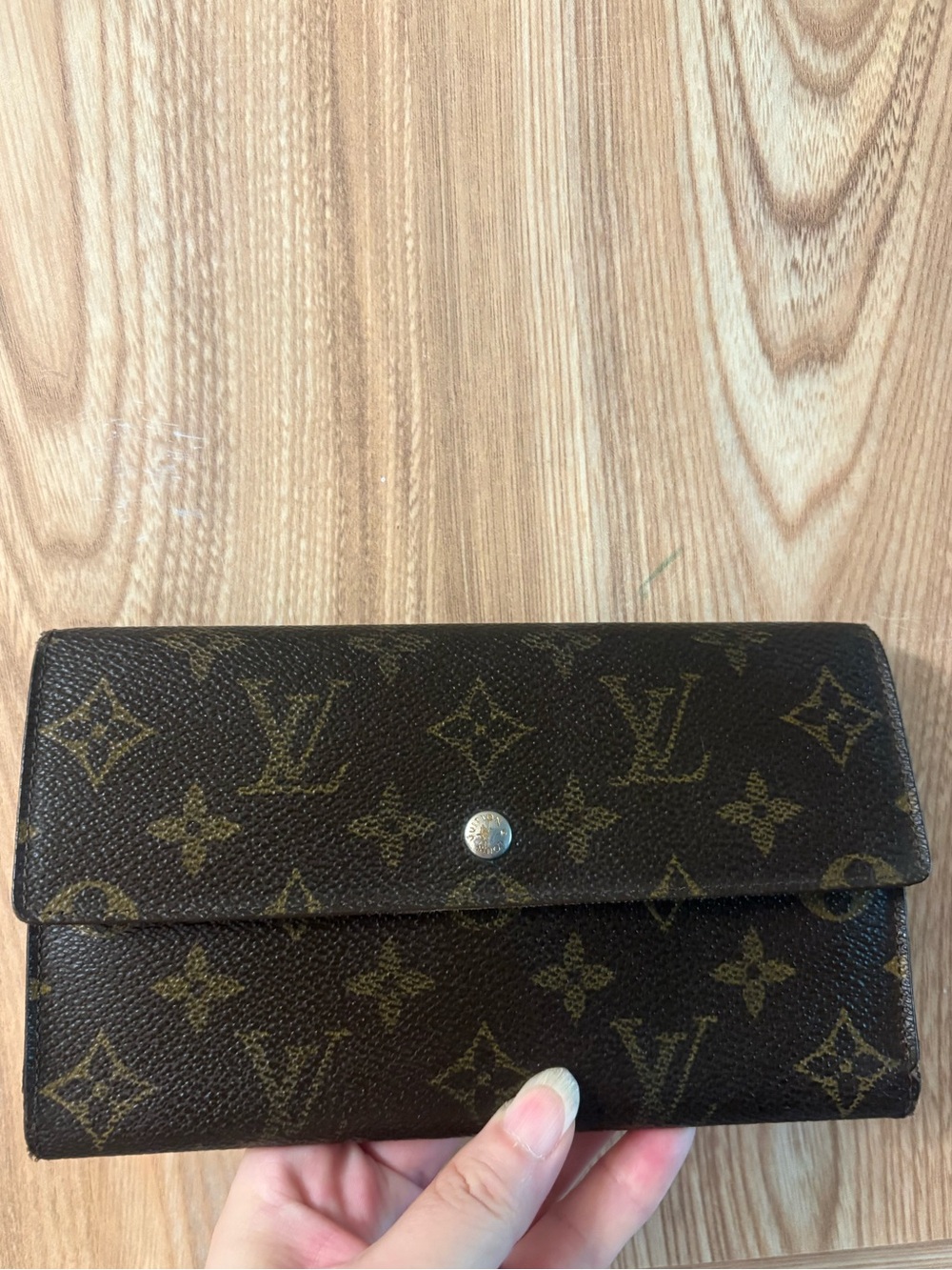 Authentic Louis Vuitton Monogram international Trifold Wallet Vintage
